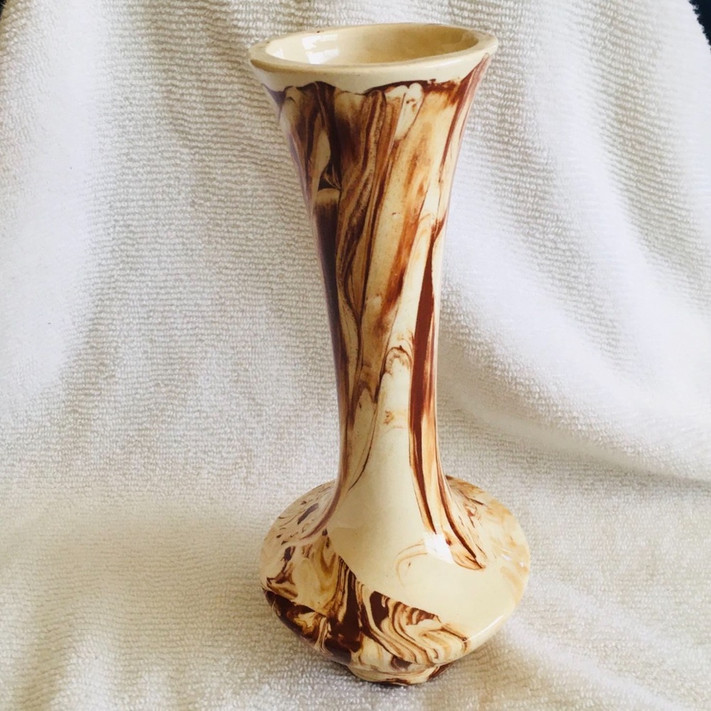 Vtg Alaska Pottery Red-Brown White Swirl Vase